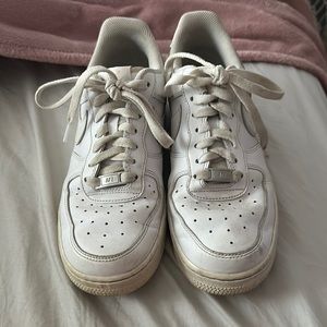 Size 8.5 Air Force ones womans